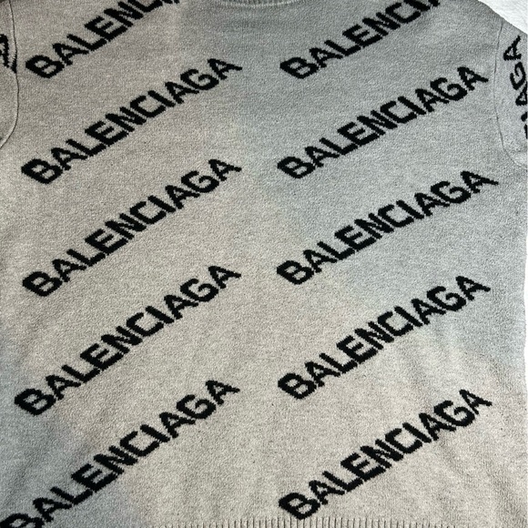 Authentic Allover Balenciaga Logo Sweater in Grey - Picture 2 of 6